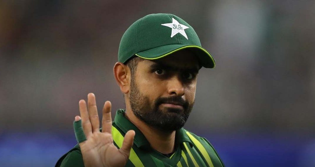 ബാബര്‍ അസം സ്വാര്‍ത്ഥന്‍, ടീമിന് വേണ്ടി ത്യാഗം ചെയ്യുവാന്‍ തയ്യാറല്ല – വസീം അക്രം