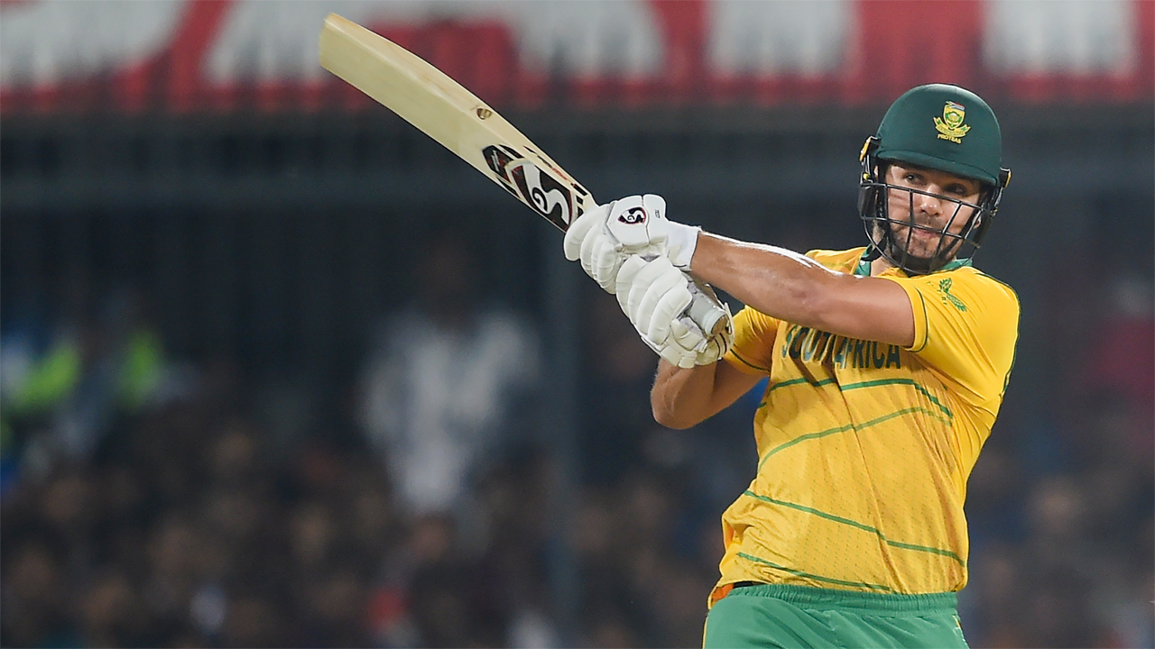 റൊസ്സോ മാസ്സ്!!! ഡി കോക്കിന് അര്‍ദ്ധ ശതകം, ഇന്‍ഡോറിൽ റണ്ണടിച്ച് കൂട്ടി ദക്ഷിണാഫ്രിക്ക