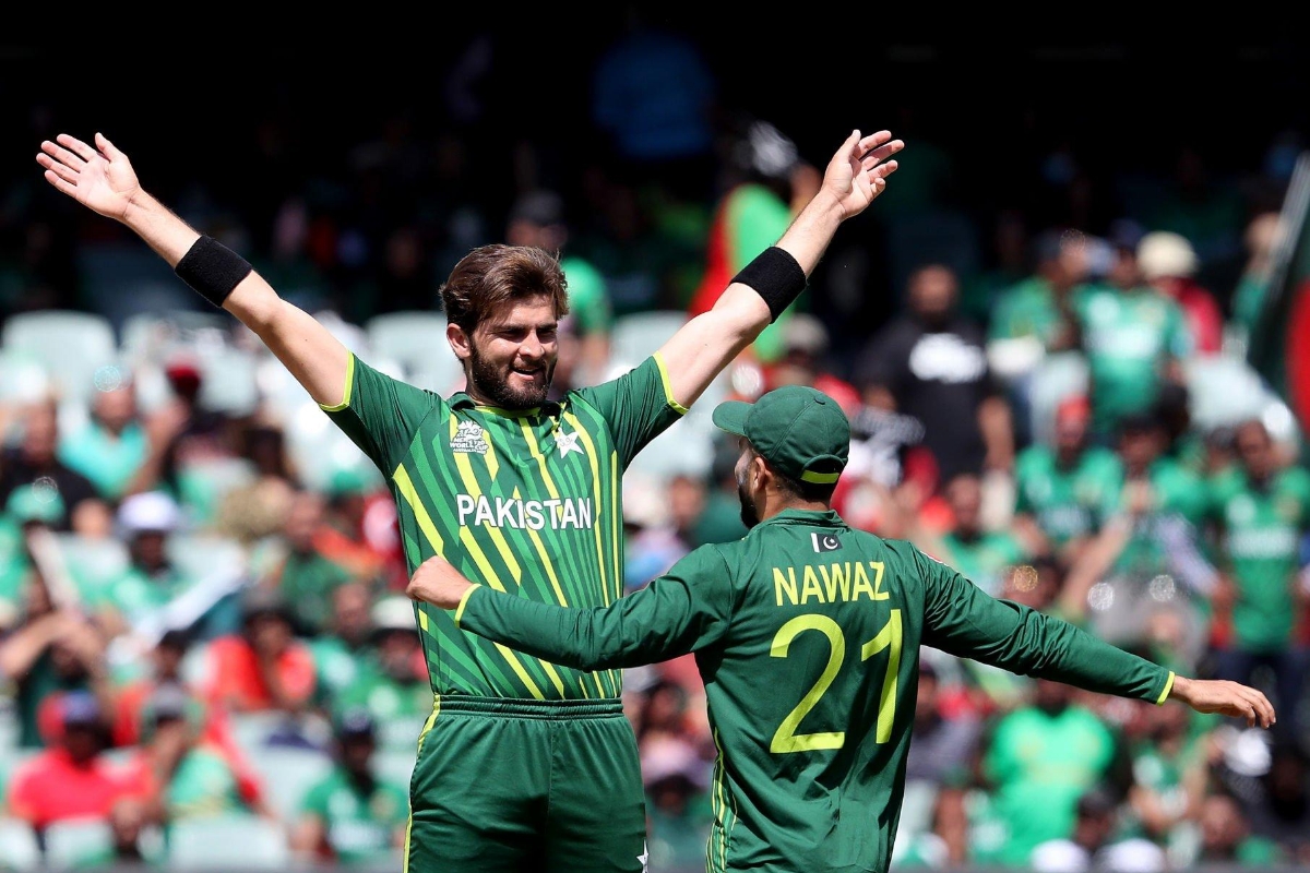 ഷഹീൻ അഫ്രീദിക്ക് മുന്നിൽ ബംഗ്ലാദേശ് തകർന്നു, പാകിസ്താൻ സെമിയിലേക്ക് അടുക്കുന്നു