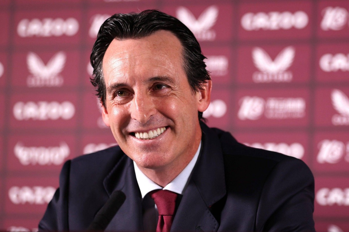 ഇനി സ്പെയിനിൽ റയൽ മാഡ്രിഡിനെയോ ബാഴ്സലോണയെയോ പരിശീലിപ്പിക്കണം എന്ന് ഉനായ് എമെറി