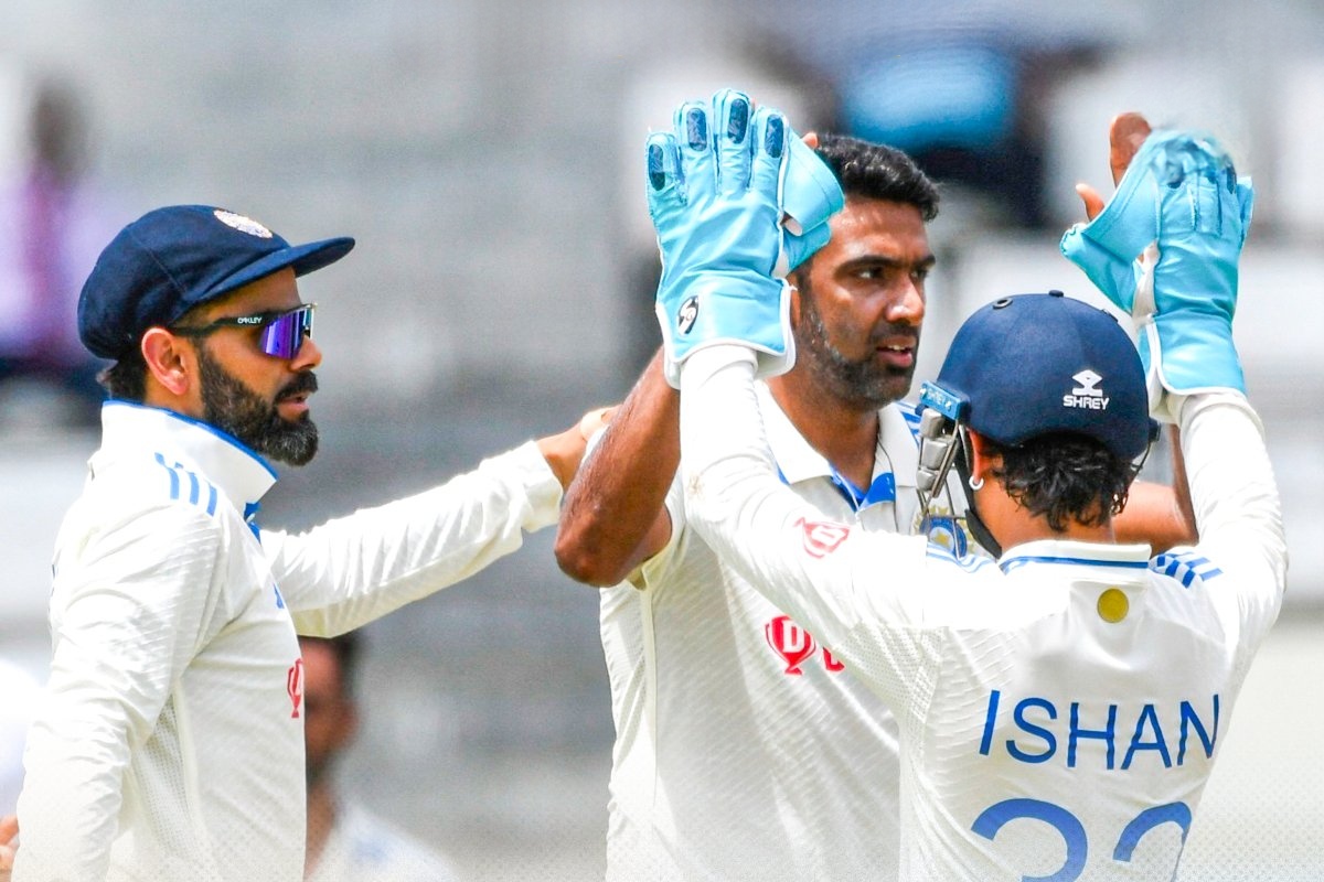 700 അന്താരാഷ്ട്ര വിക്കറ്റ് നേടുന്ന മൂന്നാം ഇന്ത്യൻ താരമായി അശ്വിൻ