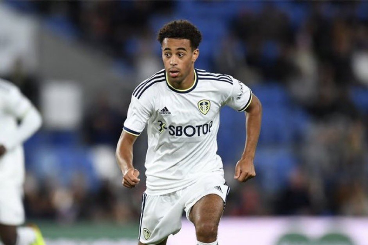 ലീഡ്സ് യുണൈറ്റഡ് താരം ടെയ്‌ലർ ആദംസിനെ സ്വന്തമാക്കാൻ ബോൺമൗത്ത്