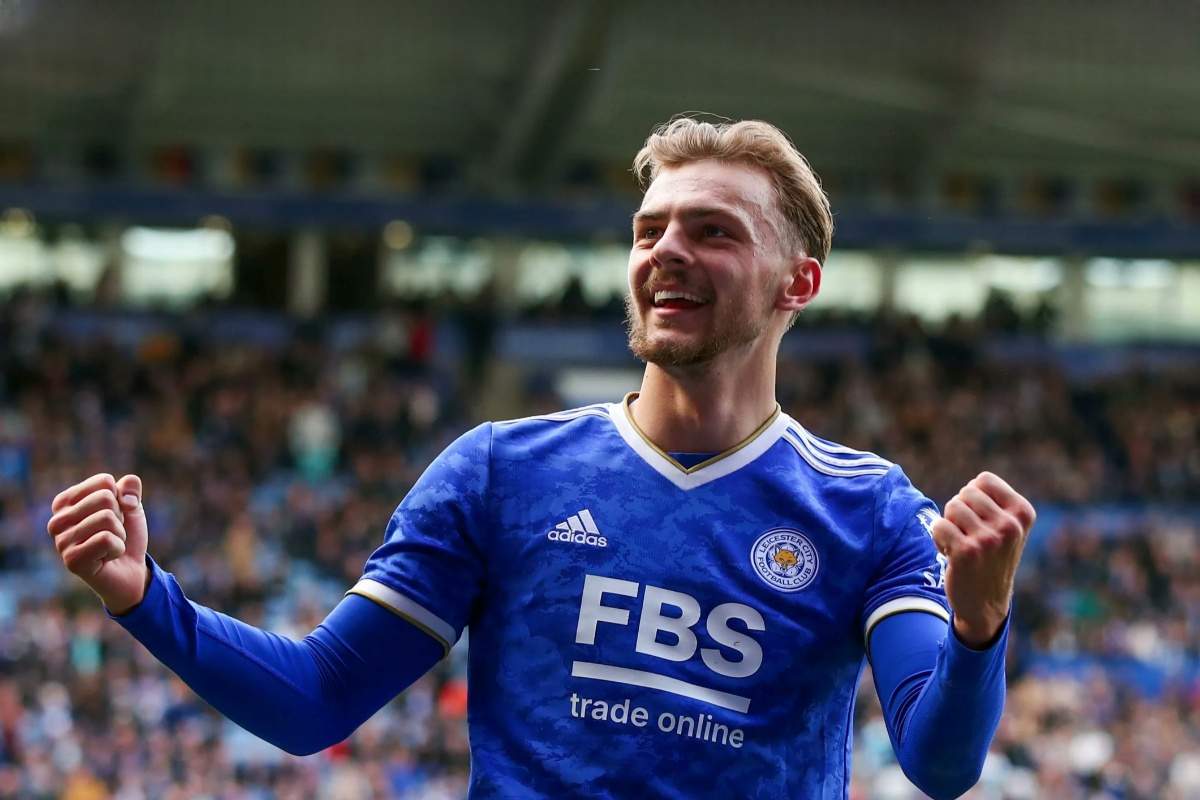 ലെസ്റ്റർ സിറ്റിയുടെ ഡ്യൂസ്ബറി-ഹാളിനെ സ്വന്തമാക്കാൻ ബ്രൈറ്റൺ രംഗത്ത്