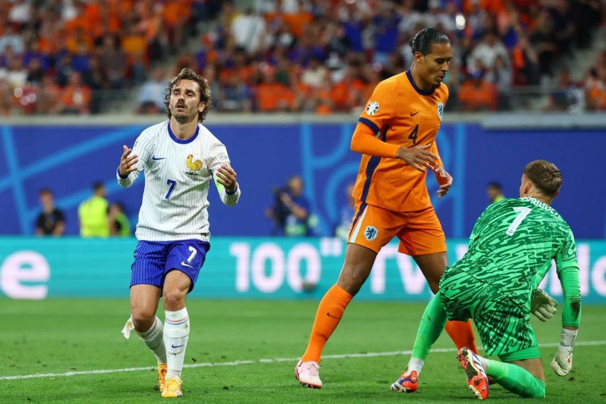 യൂറോ കപ്പ്, ഗോൾ രഹിത സമനിലയിൽ പിരിഞ്ഞു ഫ്രാൻസും ഹോളണ്ടും