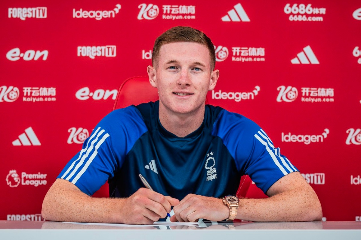 35 മില്യൺ നൽകി എലിയറ്റ് ആൻഡേഴ്സണെ നോട്ടിംഗ്ഹാം ഫോറസ്റ്റ് സ്വന്തമാക്കി