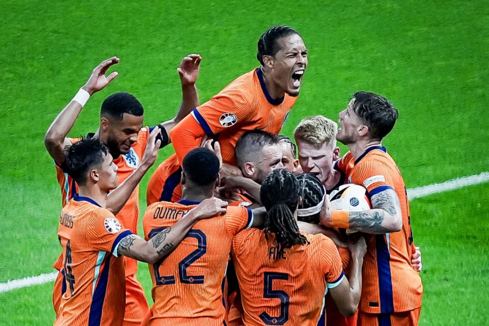 20 കൊല്ലത്തിന് ശേഷം ഡച്ച് പട യൂറോ കപ്പ് സെമിഫൈനലിൽ, മനം കവർന്നു തുർക്കി മടങ്ങി