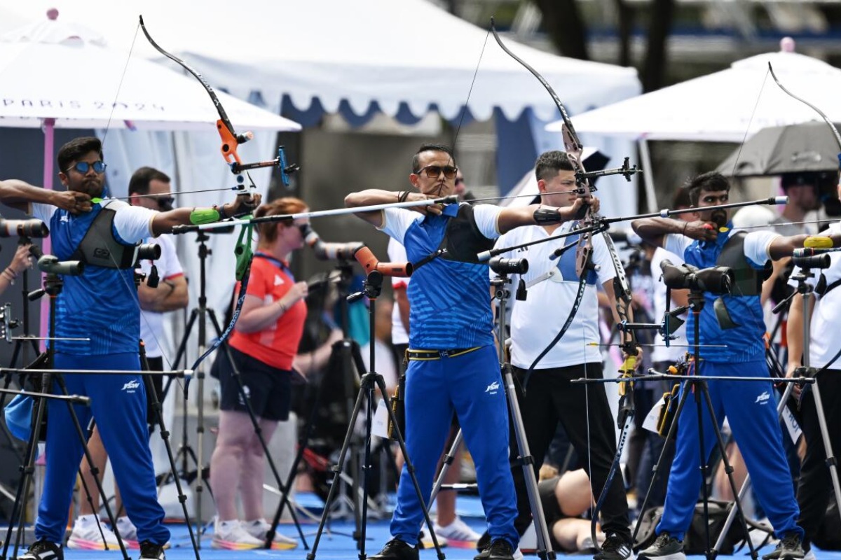 പാരീസ് ഒളിമ്പിക്സ്; പുരുഷ അമ്പെയ്ത്ത് ടീം ക്വാർട്ടറിൽ, മിക്സ്ഡ് ടീമും മുന്നോട്ട്