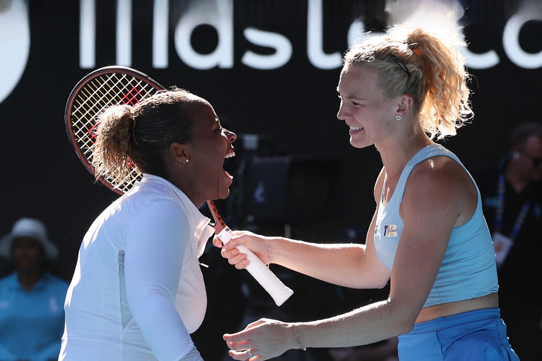 സിനിയാക്കോവ – ടൗൺസെൻഡ് സഖ്യം ഓസ്‌ട്രേലിയൻ ഓപ്പൺ വനിതാ ഡബിൾസ് ചാമ്പ്യൻസ്