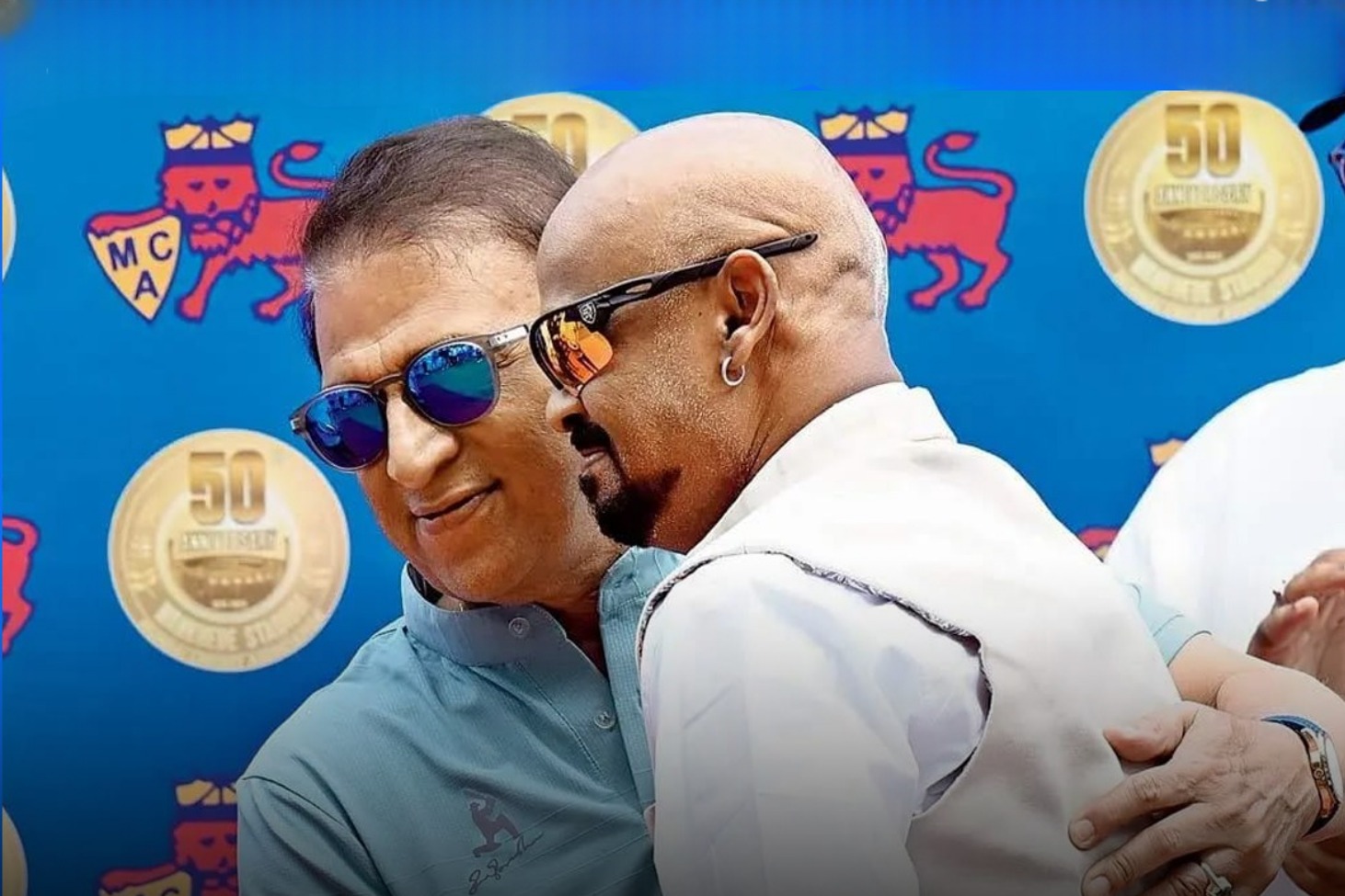 വിനോദ് കാംബ്ലിക്ക് സഹായഹസ്തവുമായി സുനിൽ ഗവാസ്കറുടെ ഫൗണ്ടേഷൻ