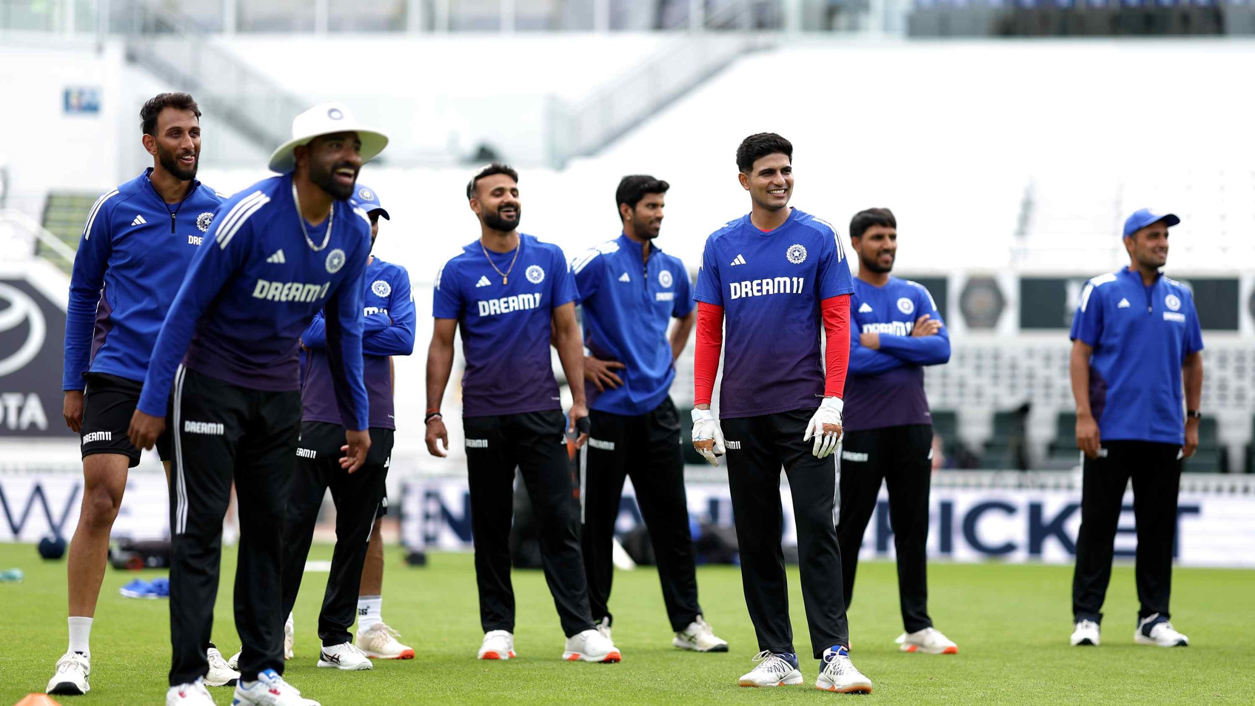 ഓവലിൽ ഇംഗ്ലണ്ട് ബൗളിംഗ് തിരഞ്ഞെടുത്തു; ഇന്ത്യൻ ടീമിൽ വലിയ മാറ്റങ്ങൾ