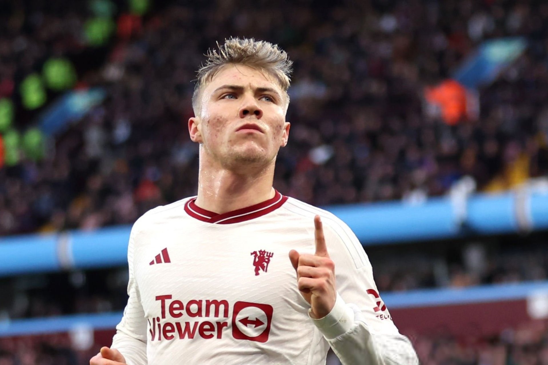 ലുക്കാക്കുവിന് പകരം ഹൊയ്ലുണ്ടിനെ തേടി നാപോളി രംഗത്ത്!