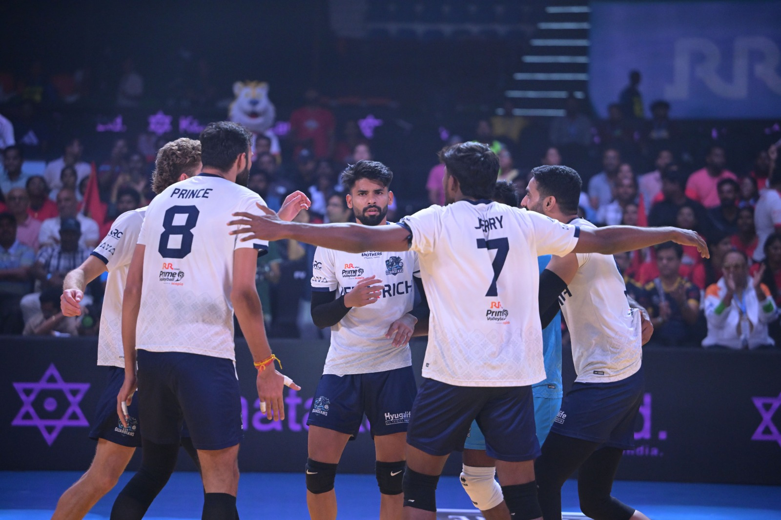 മൂന്ന് സെറ്റ് ജയം, കൊല്‍ക്കത്ത തണ്ടര്‍ ബോള്‍ട്ട്‌സിനെ ഞെട്ടിച്ച് ഗോവ ഗാര്‍ഡിയന്‍സ്