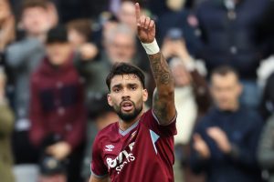 Picsart 25 11 02 21 52 11 827