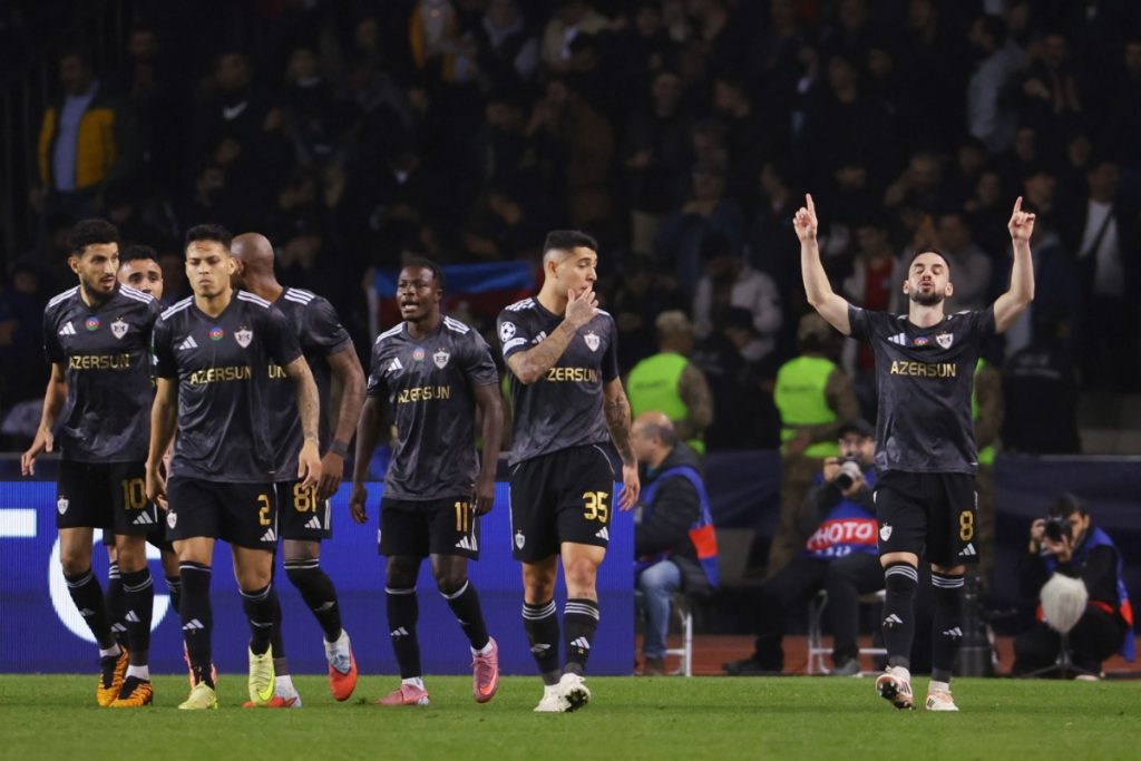 Picsart 25 11 06 01 28 23 183