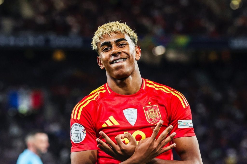 Picsart 25 11 11 15 43 11 070