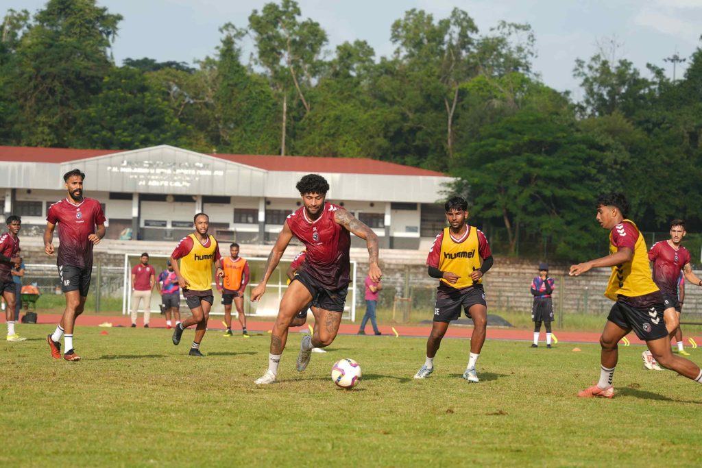 Picsart 25 11 12 21 28 27 350