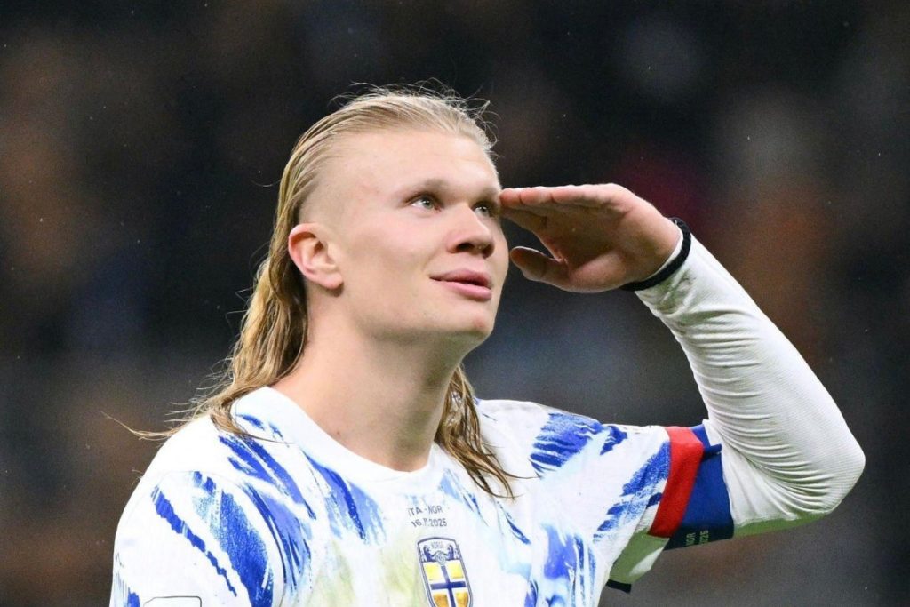 Picsart 25 11 17 08 13 23 880