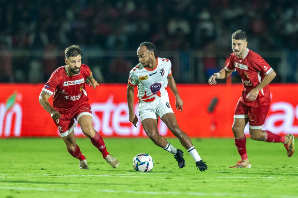 Picsart 25 11 20 00 12 21 412