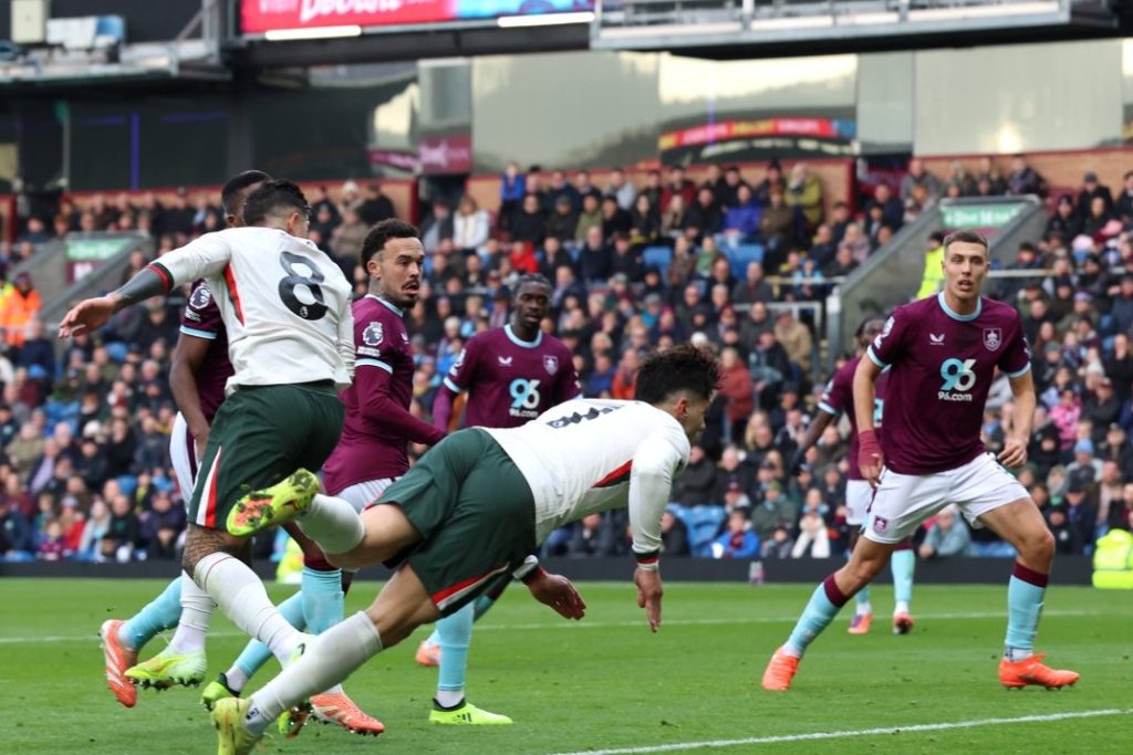 Picsart 25 11 22 20 27 27 166