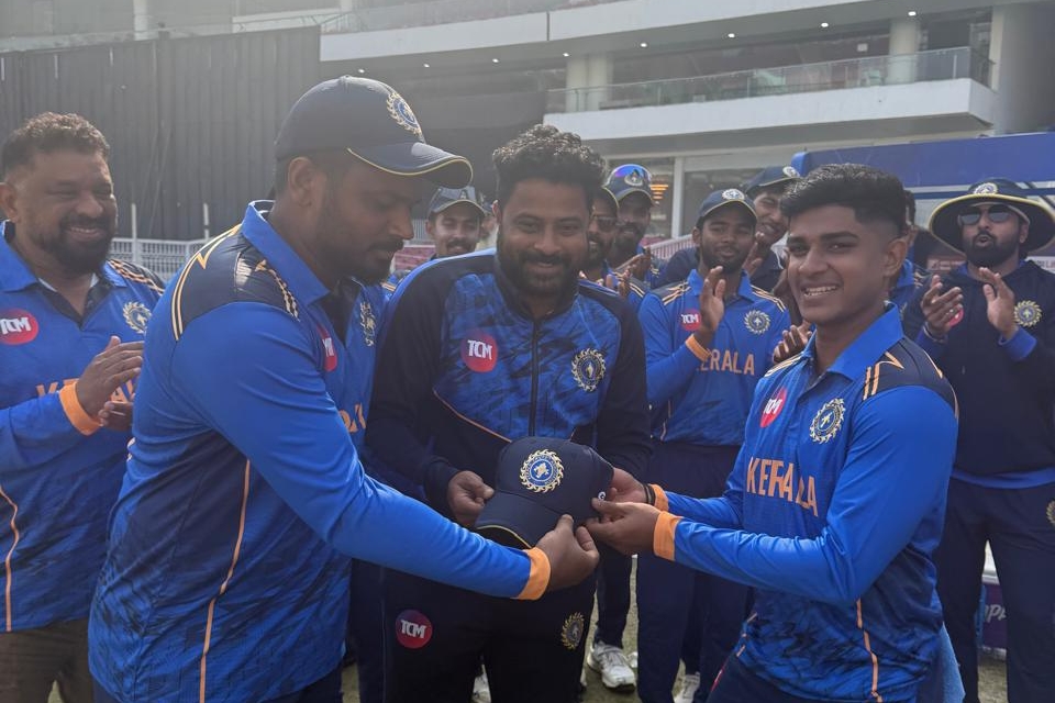 Picsart 25 11 30 12 45 00 198