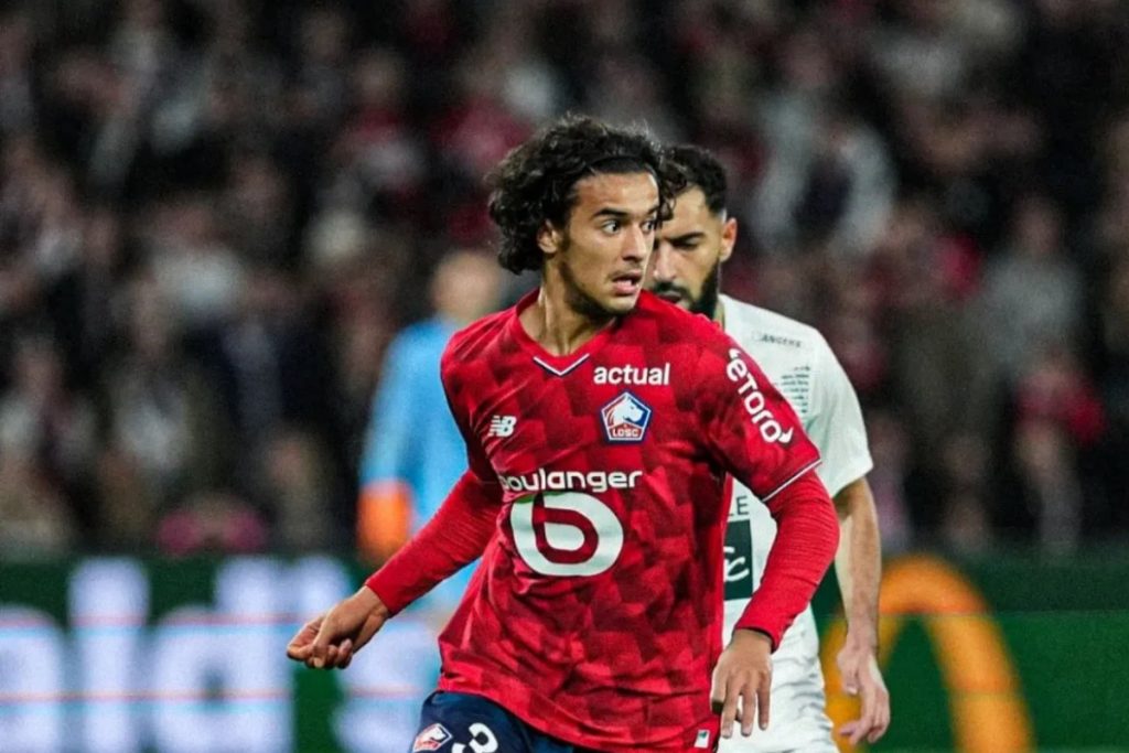 Picsart 25 12 06 00 10 21 051