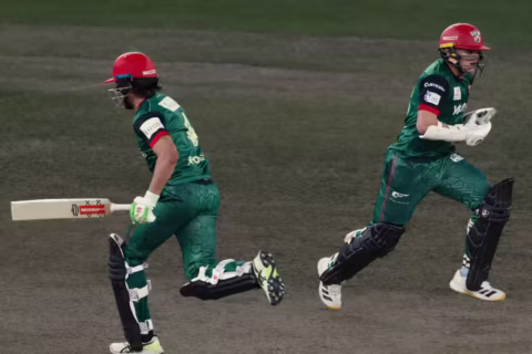 Sam Curran Max Holden സാം കറന്‍